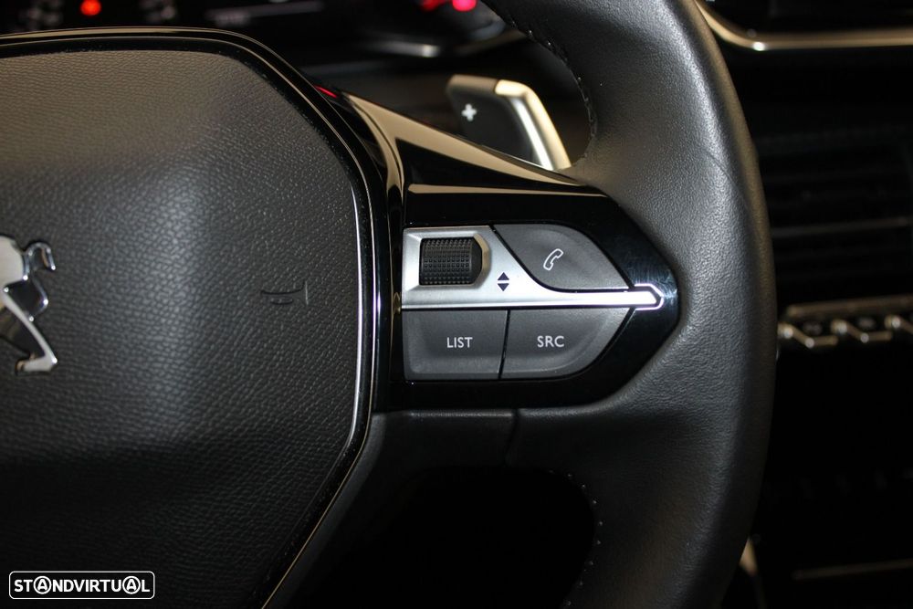 Peugeot 2008 1.5 BlueHDi Allure EAT8 - 12