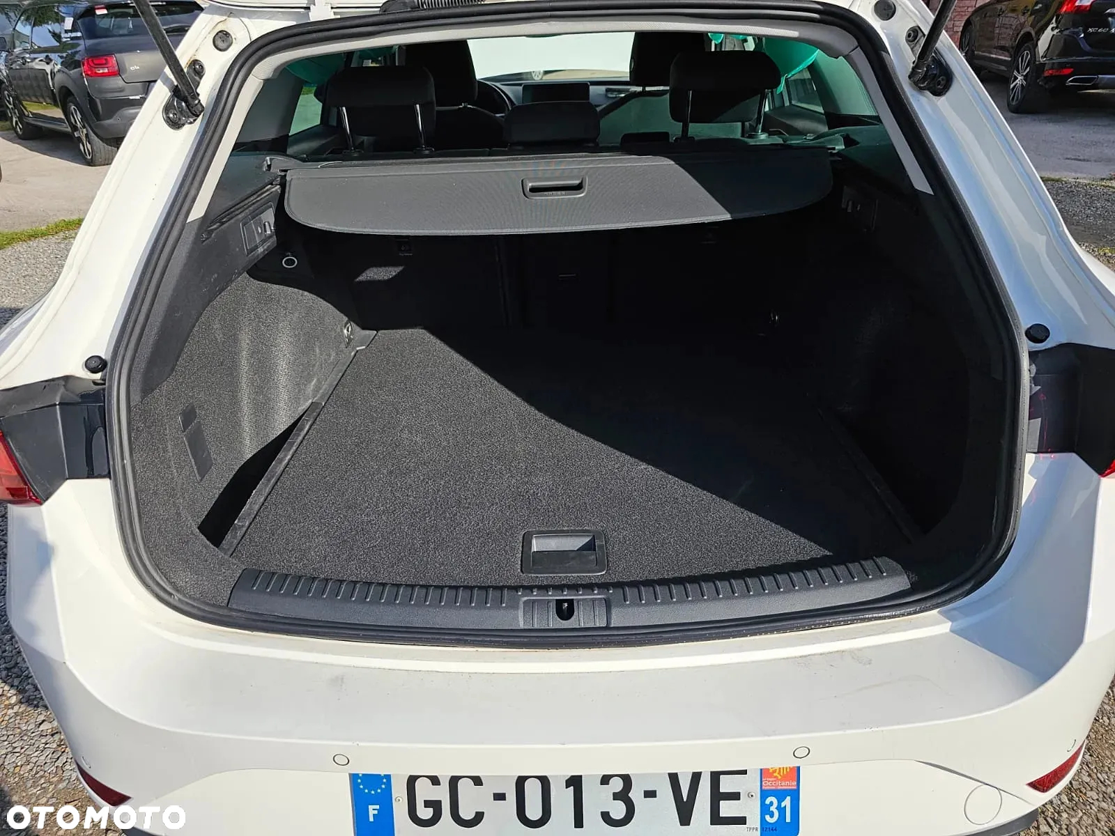 Seat Leon Sportstourer 2.0 TDI Style - 14