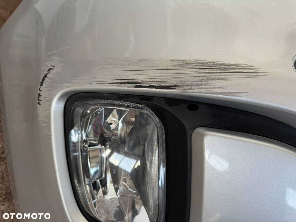 KIA Carens IV 2013-2016 Zderzak przód przedni 4xPDC 3D - 3