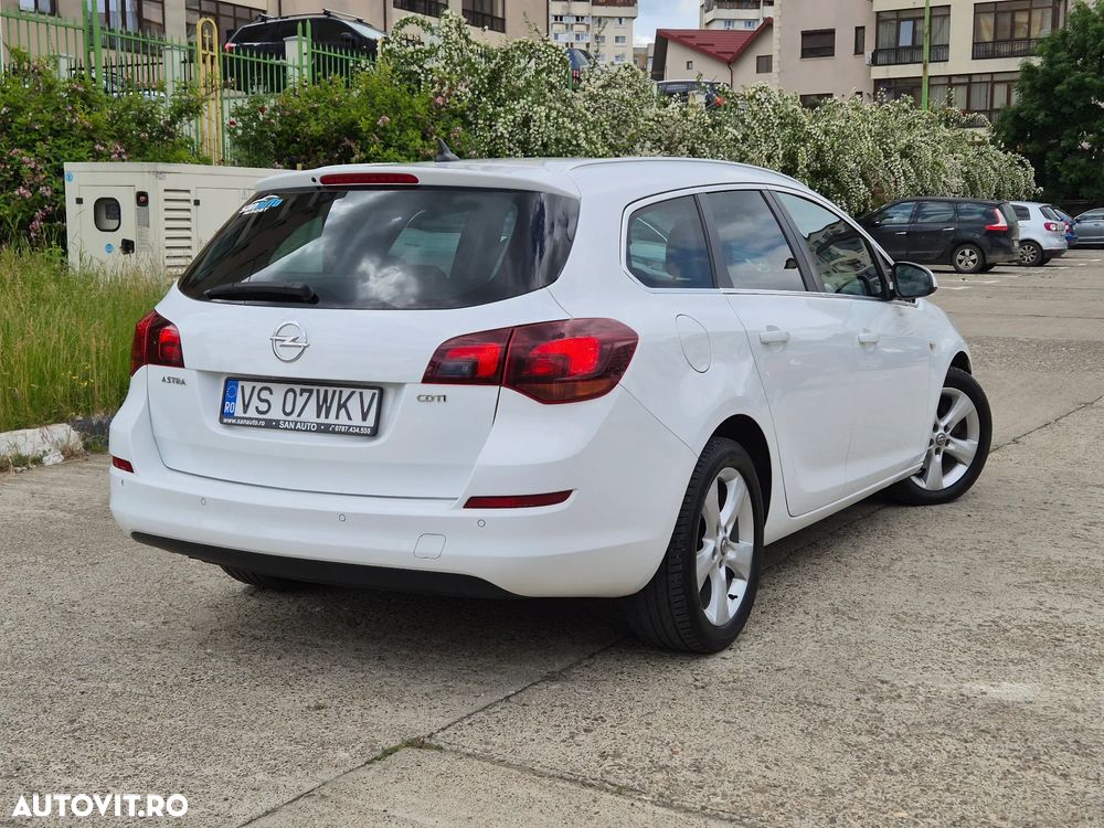 Opel Astra 1.7 CDTI DPF Design Edition - 4