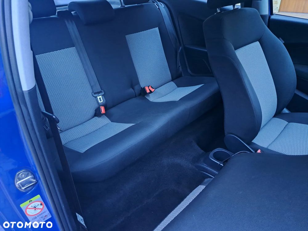 Volkswagen Polo - 16
