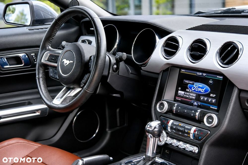 Ford Mustang - 16