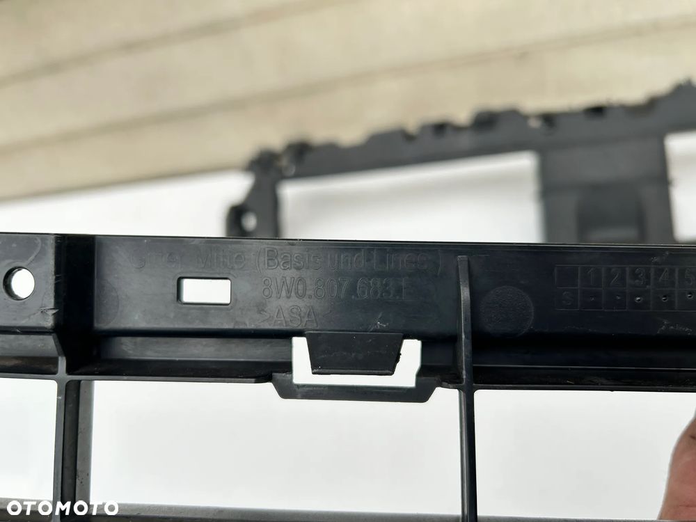AUDI A4 B9 KRATKA WZMOCNIENIE PAS PRZÓD PRZEDNI WLOT 8W0 807683 807771 - 2