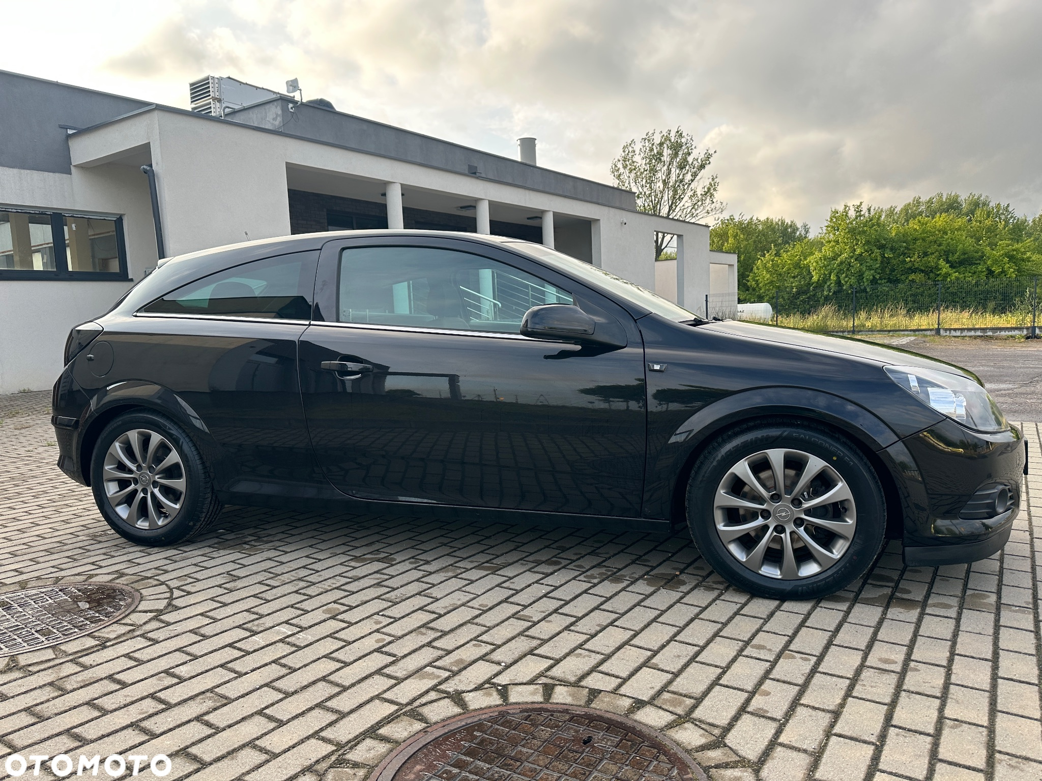 Opel Astra GTC 1.6 Sport - 6