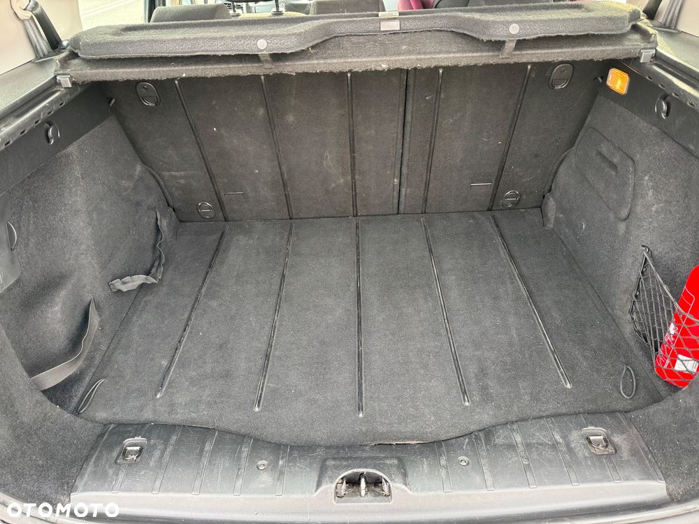 Peugeot 207 1.4 - 10