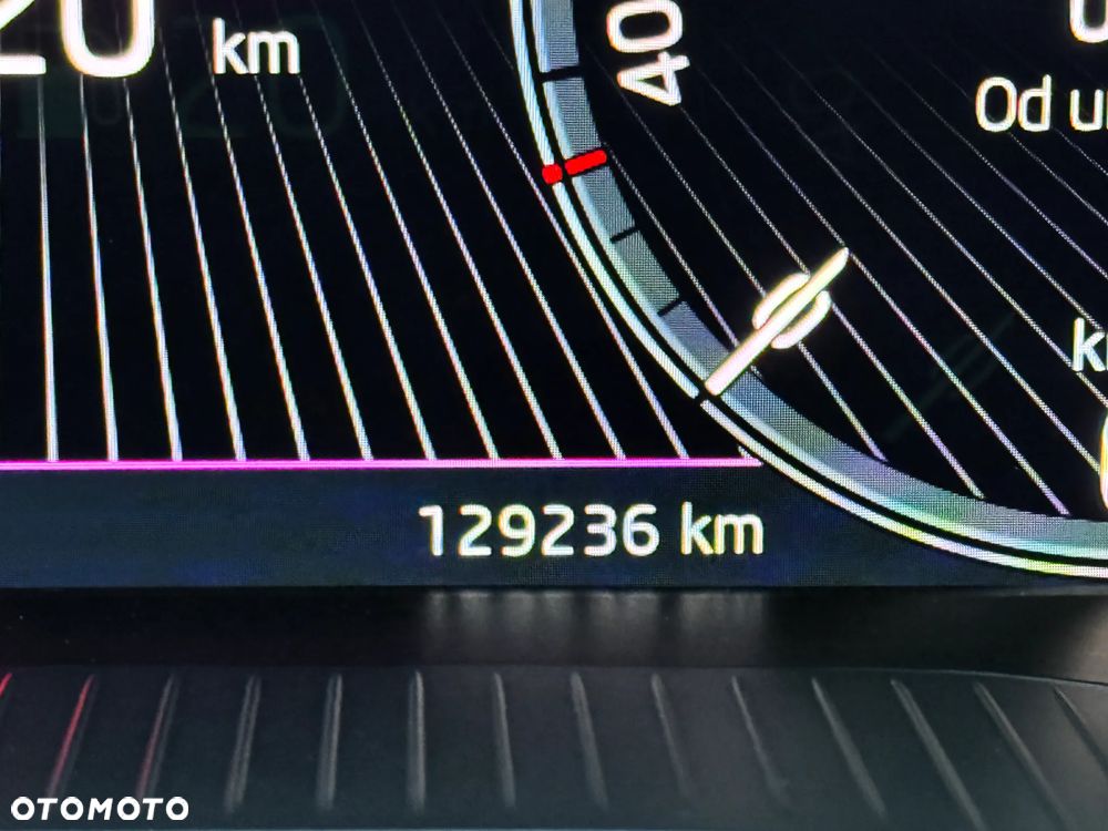 Skoda Superb 2.0 TDI SCR 4x4 Sportline DSG - 34