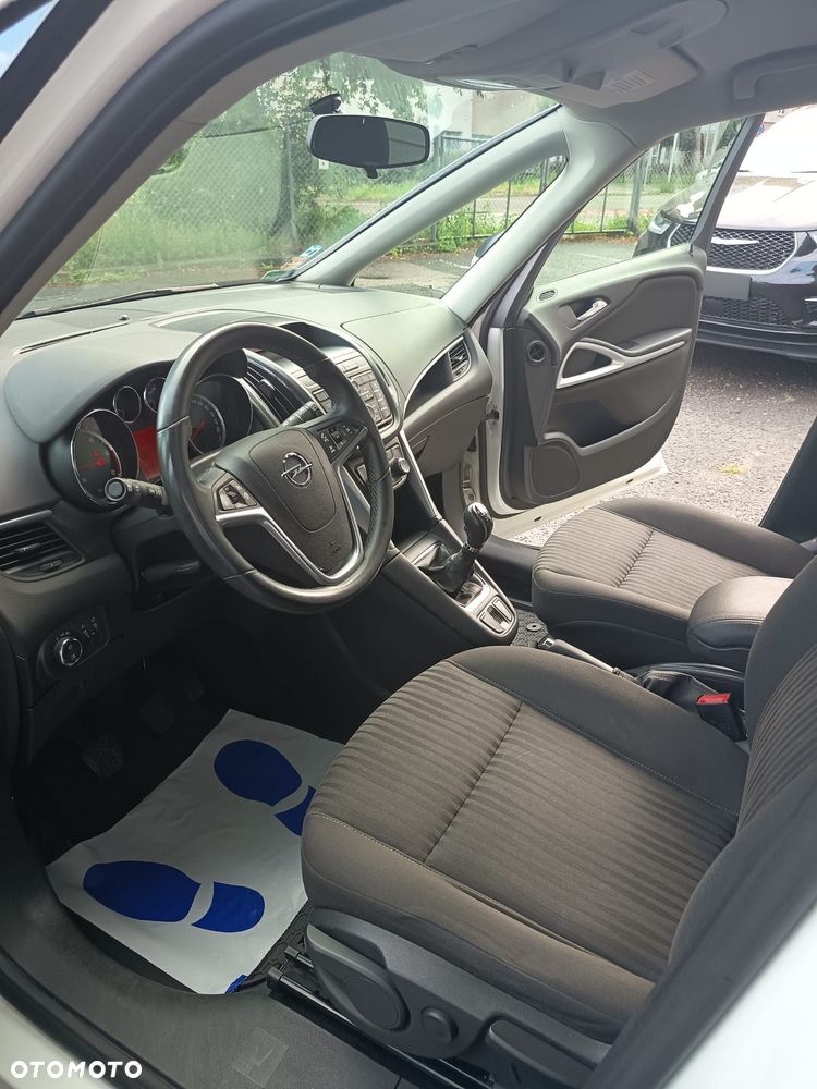 Opel Zafira 2.0 CDTI Enjoy - 11