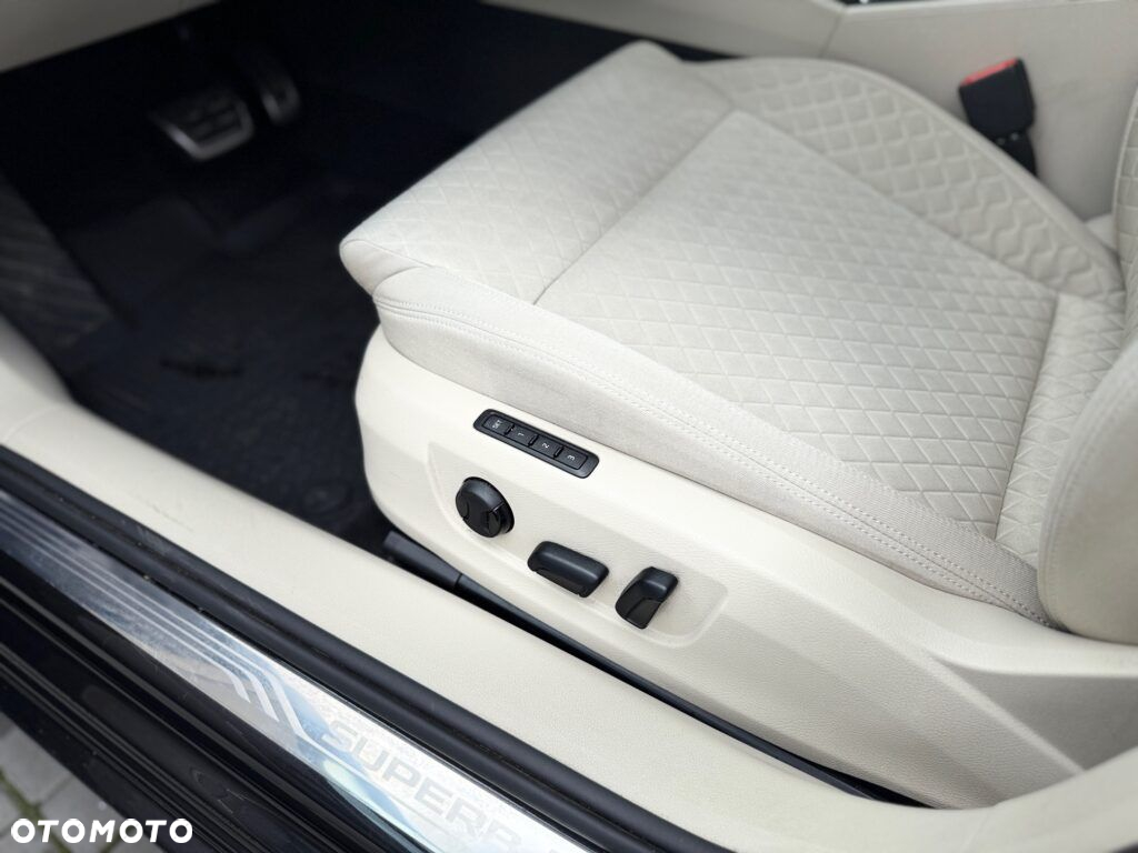 Skoda Superb 2.0 TDI Style DSG - 25