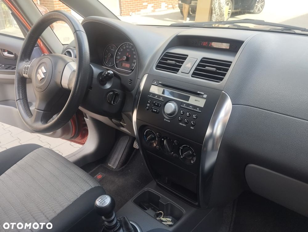 Suzuki SX4 - 17