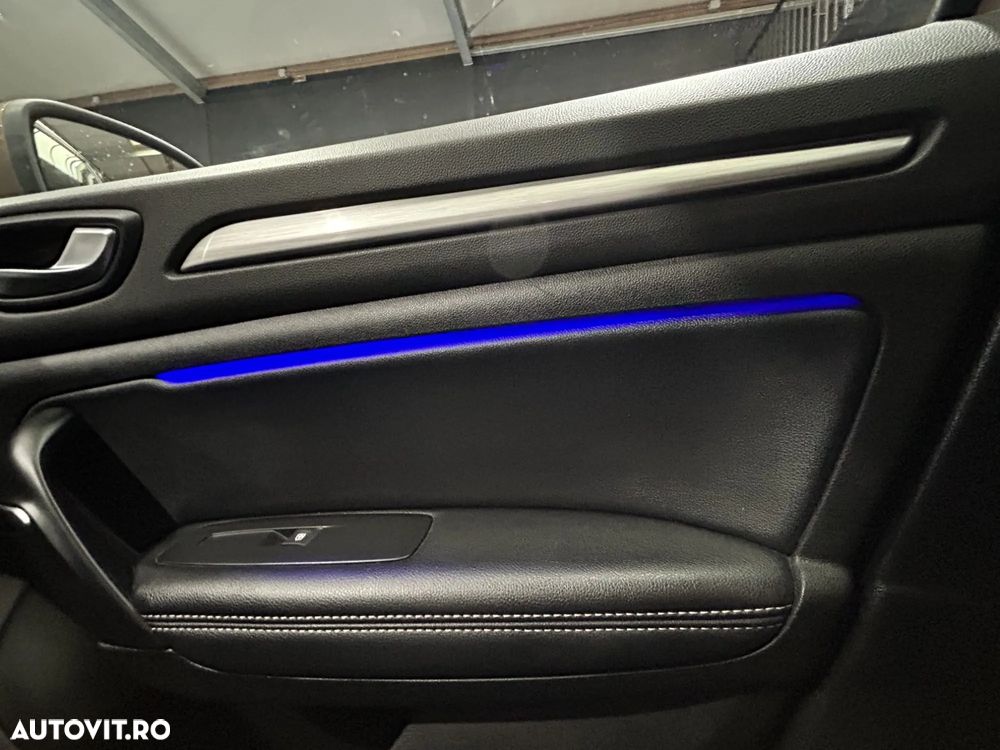 Renault Megane Grandtour TCe 130 EDC Bose Edition - 22