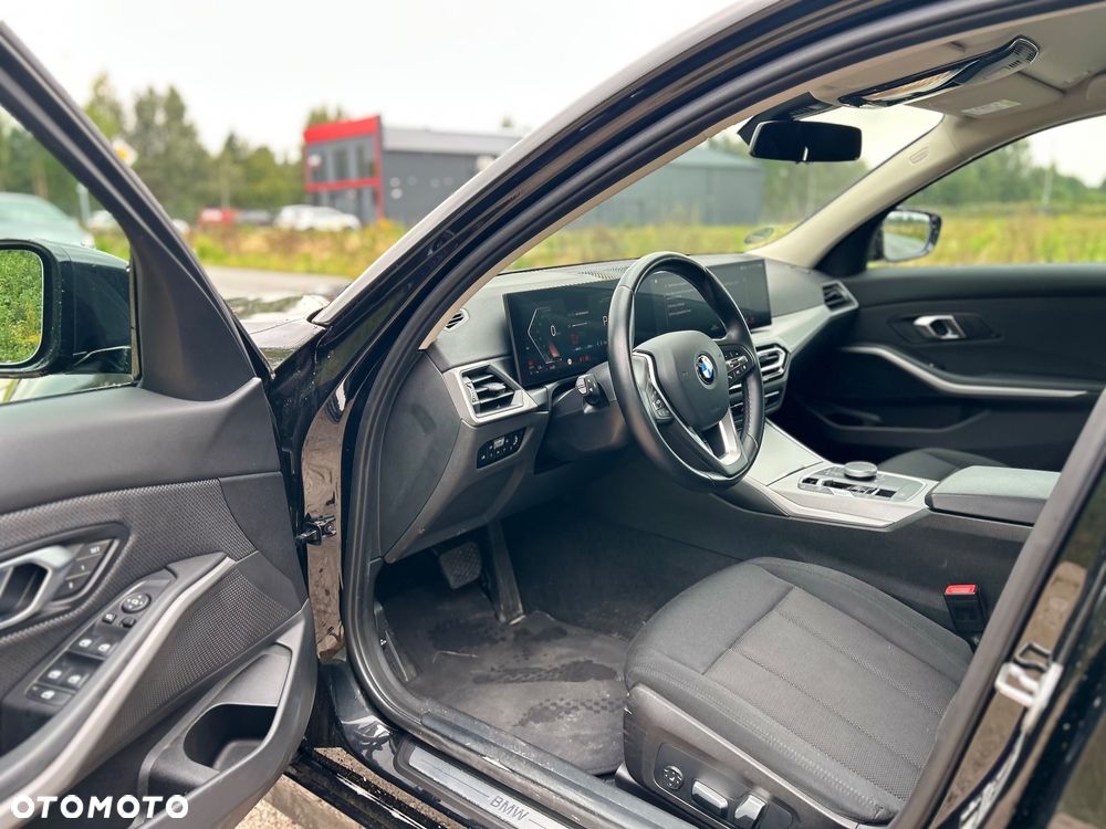 BMW Seria 3 320d mHEV sport - 16