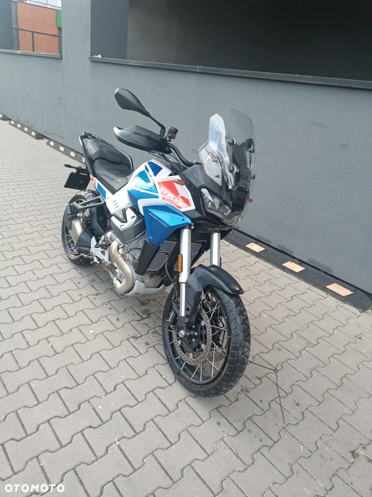 Moto Guzzi Stelvio - 5