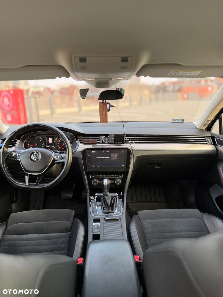 Volkswagen Passat - 7