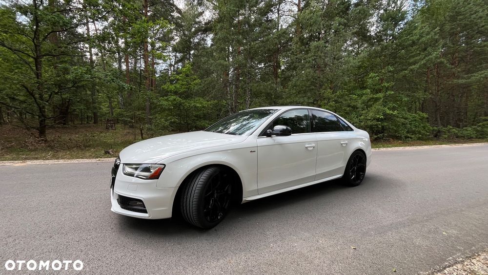 Audi A4 Limousine - 4