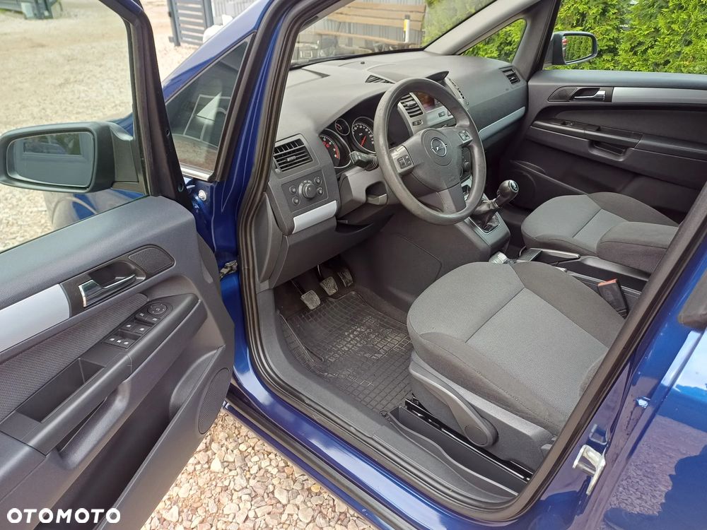 Opel Zafira 1.8 Cosmo - 10