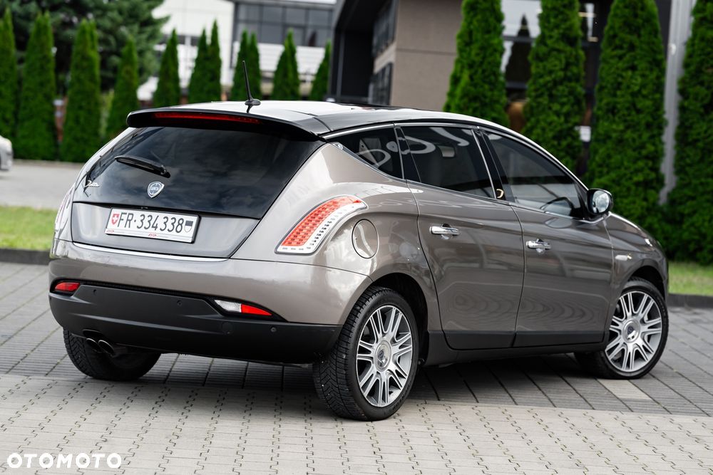 Lancia Delta 1.8 Di T-Jet 16v Platino - 13