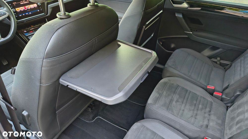 Volkswagen Touran - 33