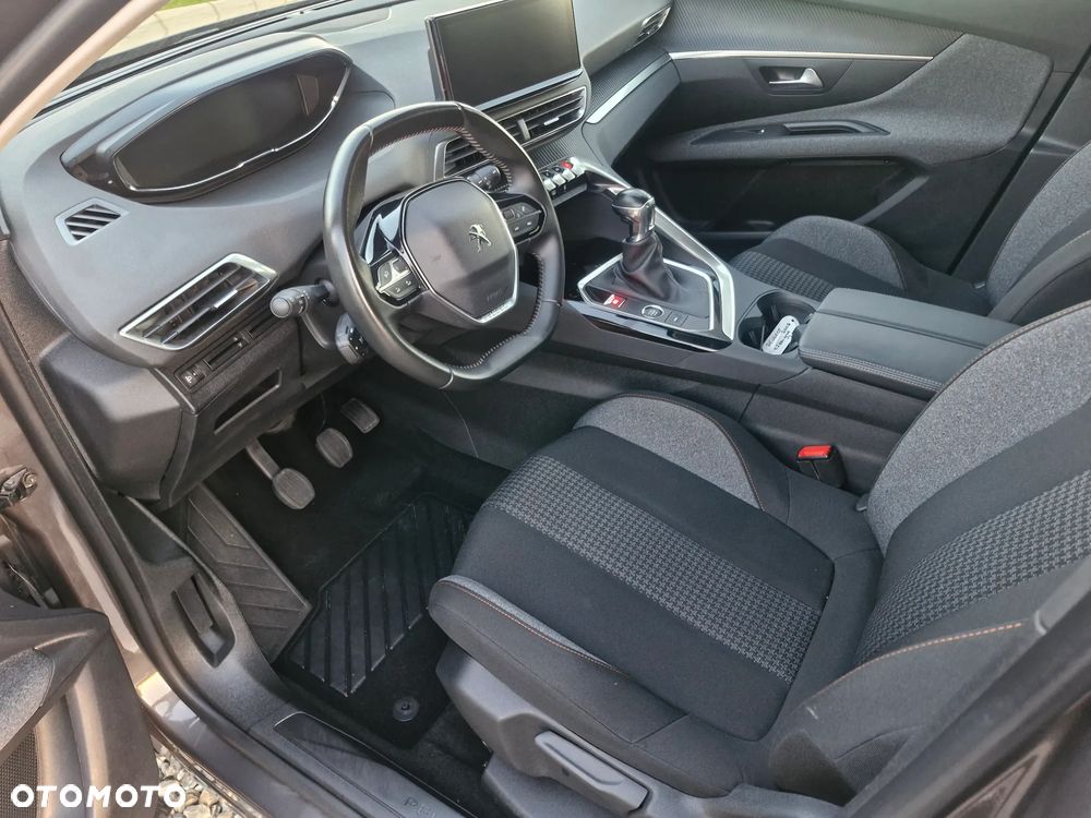 Peugeot 3008 1.2 PureTech Active S&S - 27