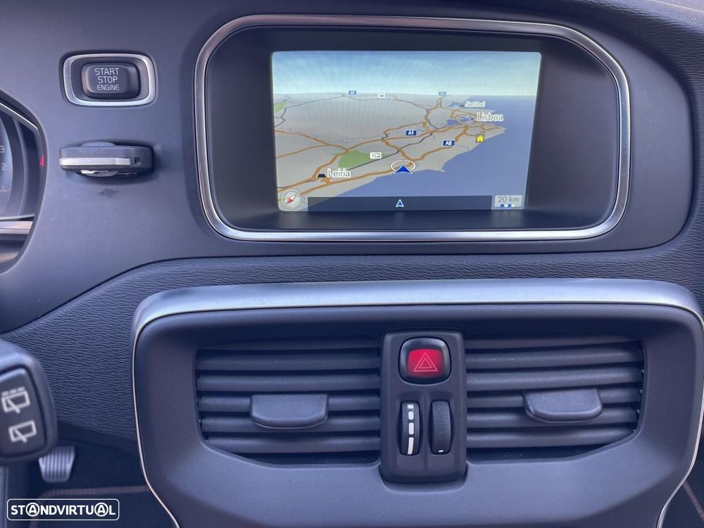 Volvo V40 Cross Country 2.0 D2 Volvo Ocean Race - 27