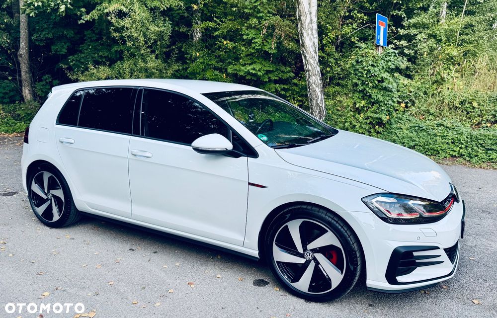 Volkswagen Golf GTI (BlueMotion Technology) - 8