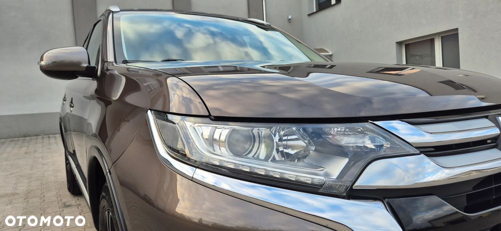 Mitsubishi Outlander 2.0 2WD Diamant Edition - 28