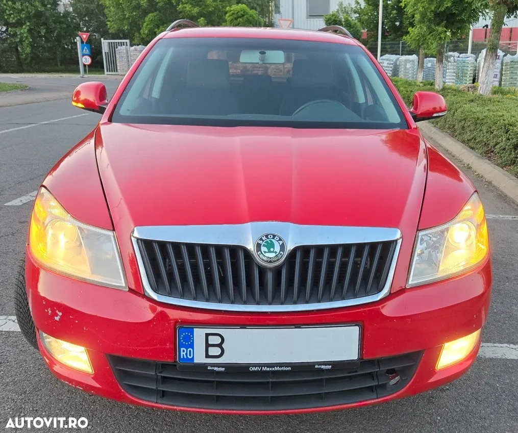 Skoda Octavia Combi 1.6 TDI Ambiente DSG - 5