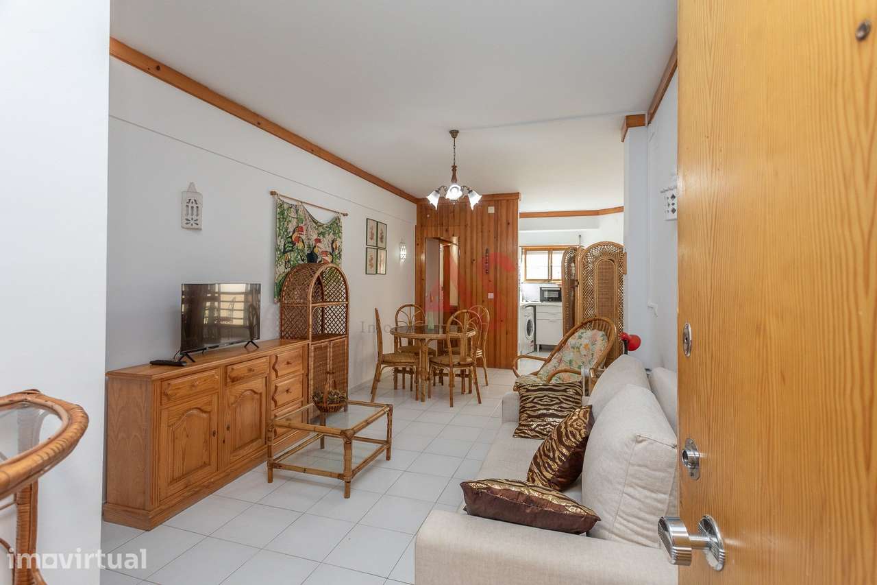 Apartamento T0 na Primeira Linha da Praia — Costa da Caparica - Grande imagem: 4/23