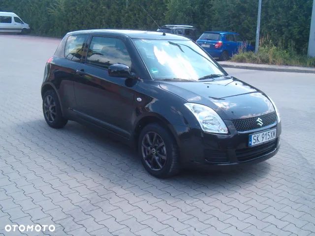 Suzuki Swift - 1