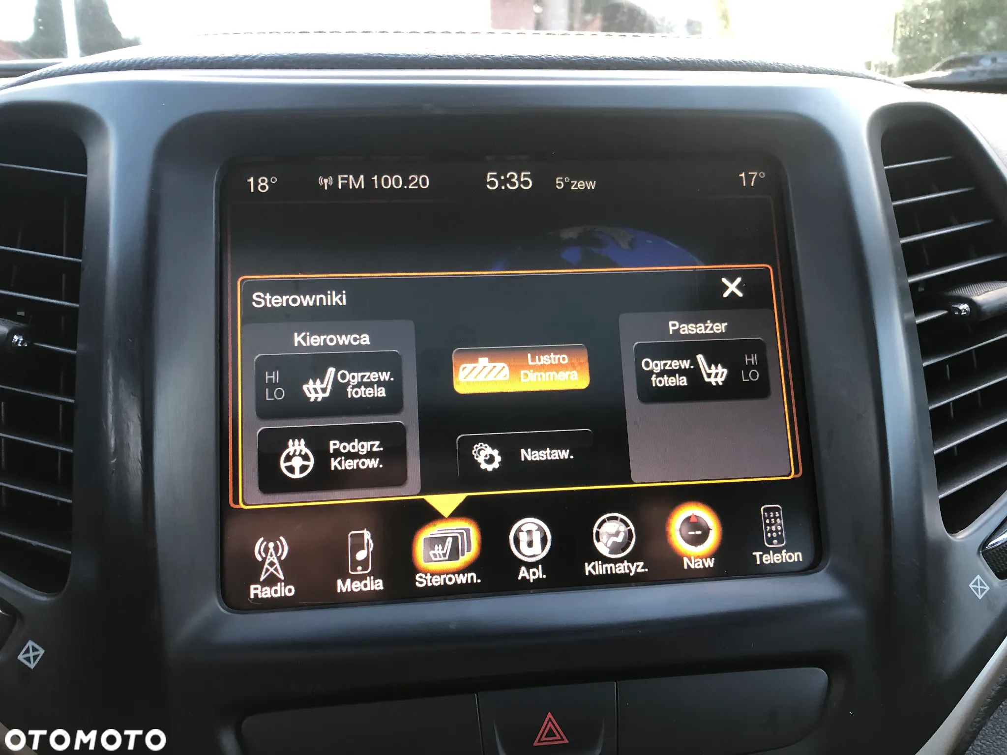 Jeep Cherokee - 31