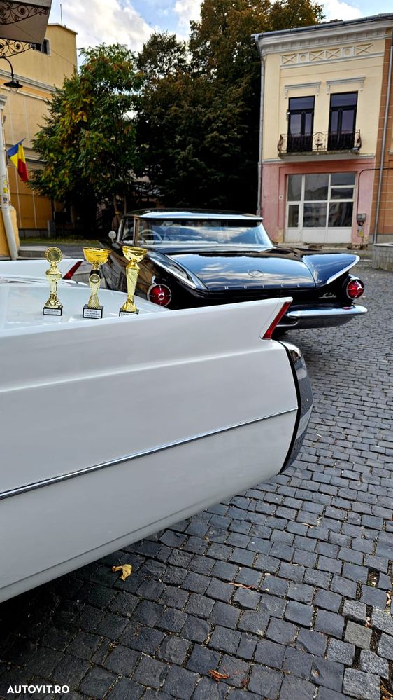 Cadillac Deville - 2