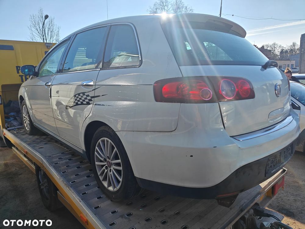 Fiat Croma 1.9 JTD Dynamic - 3