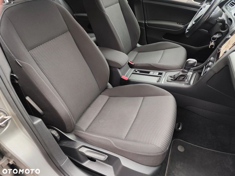 Volkswagen Golf 1.6 TDI (BlueMotion Technology) DSG Comfortline - 11