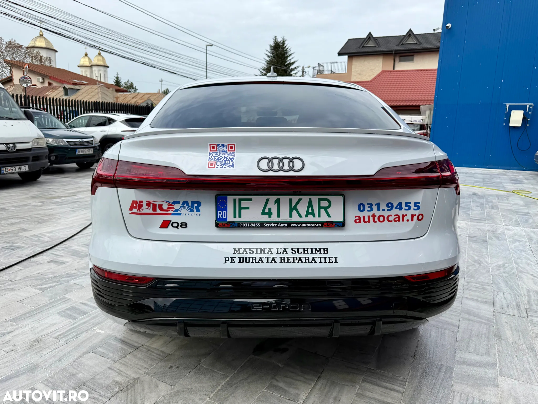Audi Q8 Sportback e-tron 55 quattro S Line - 3