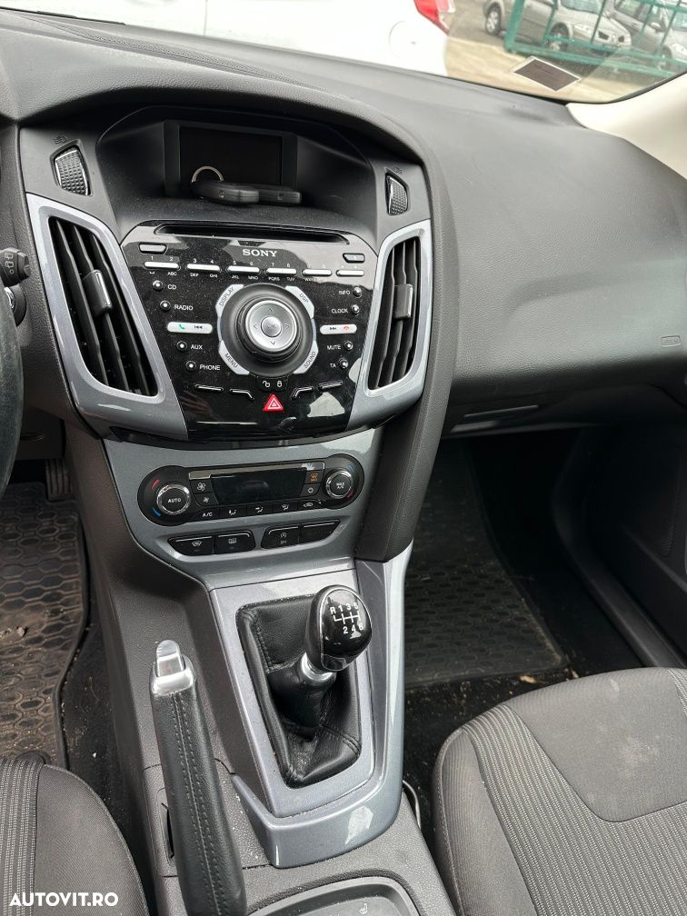 Dezmembram Ford Focus 3 2011 1.6tdci T1DB Euro 5 Manual - 6
