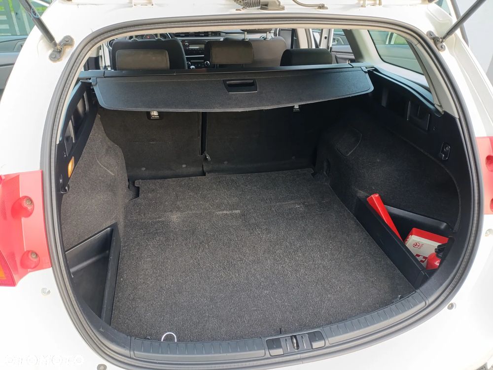 Toyota Auris 1.4 D-4D Life - 13