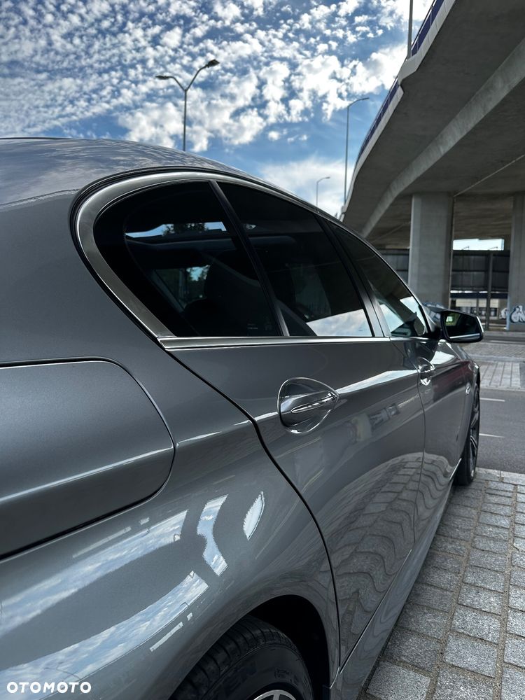 BMW Seria 5 530d xDrive - 10