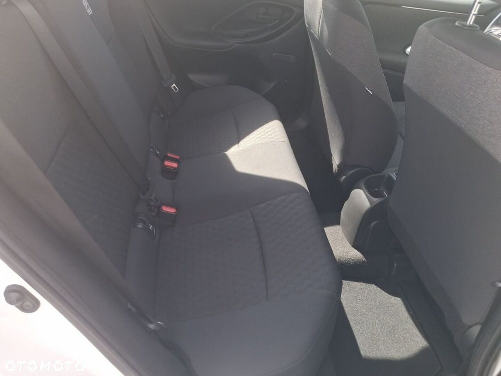 Toyota Yaris - 15