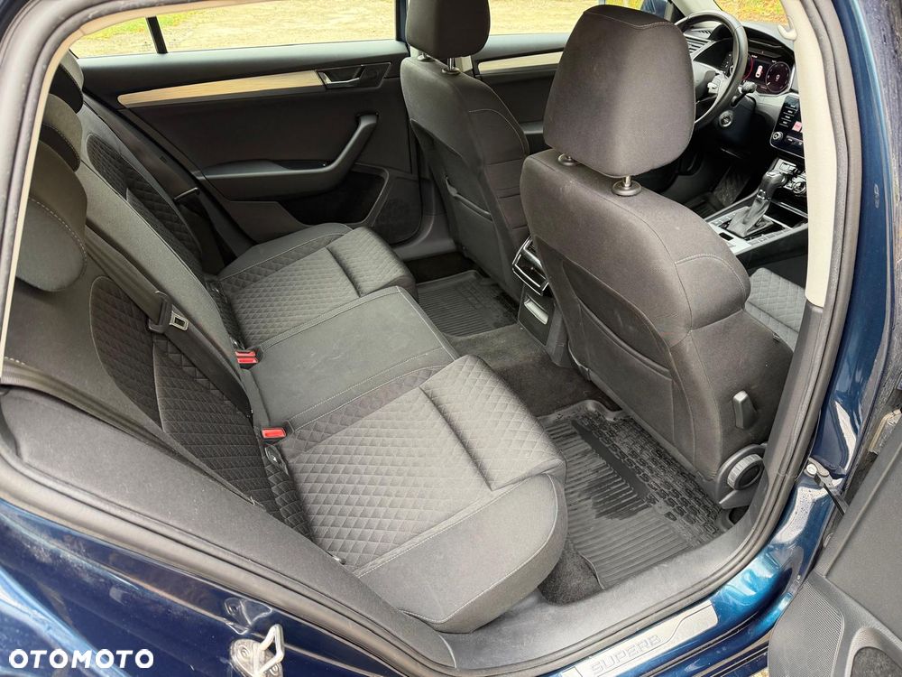 Skoda Superb 2.0 TDI SCR Ambition DSG - 15