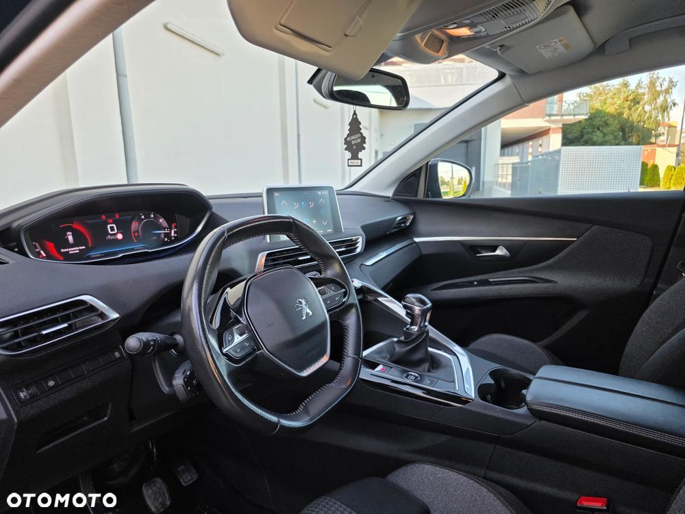 Peugeot 5008 - 23