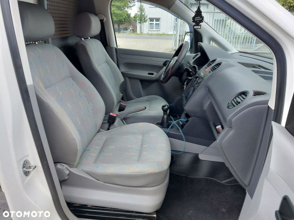 Volkswagen Caddy - 11