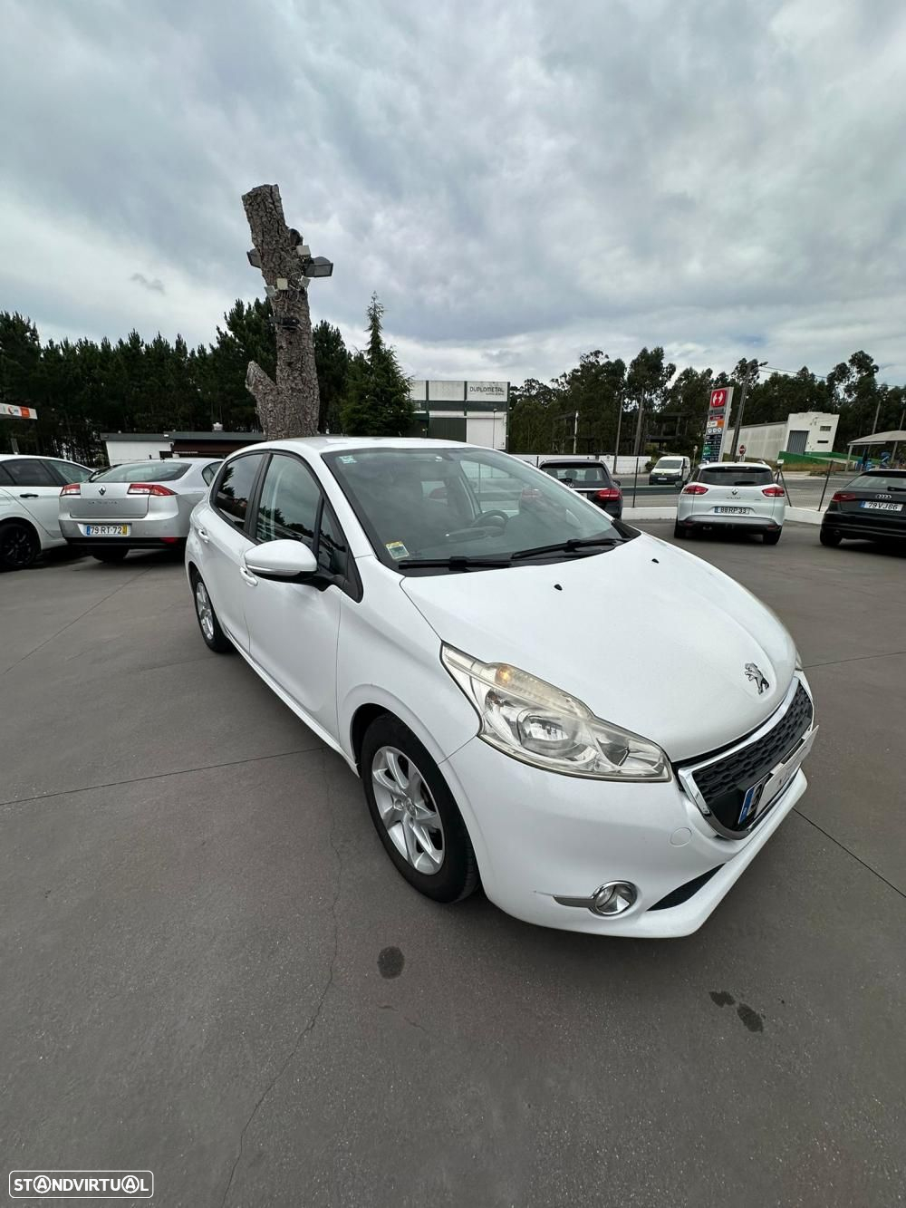 Peugeot 208 1.4 HDi SE Style - 5