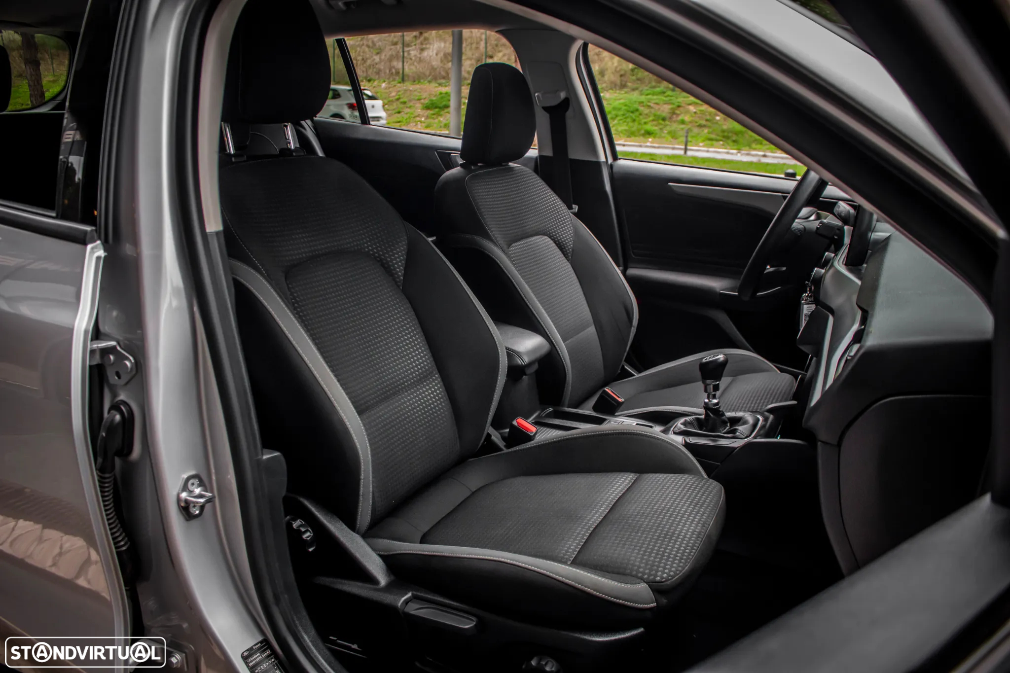 Ford Focus SW 1.0 EcoBoost Business - 29