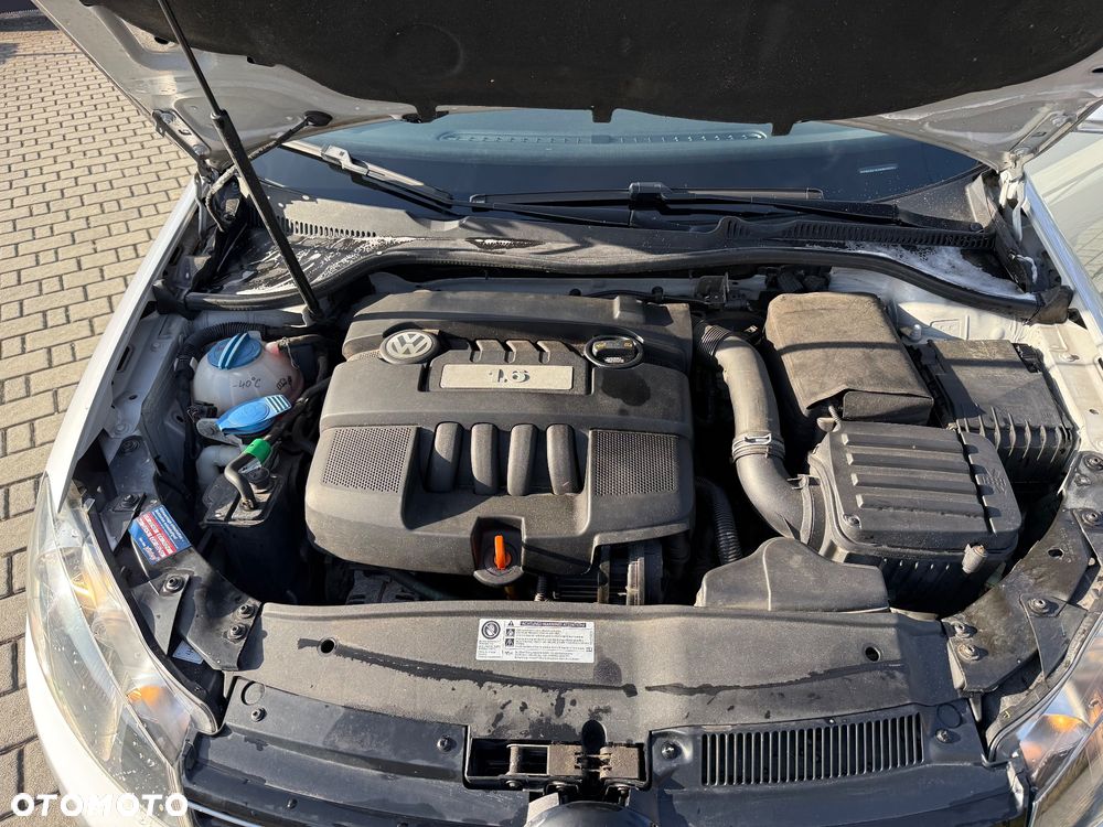 Volkswagen Golf 1.6 Comfortline - 22