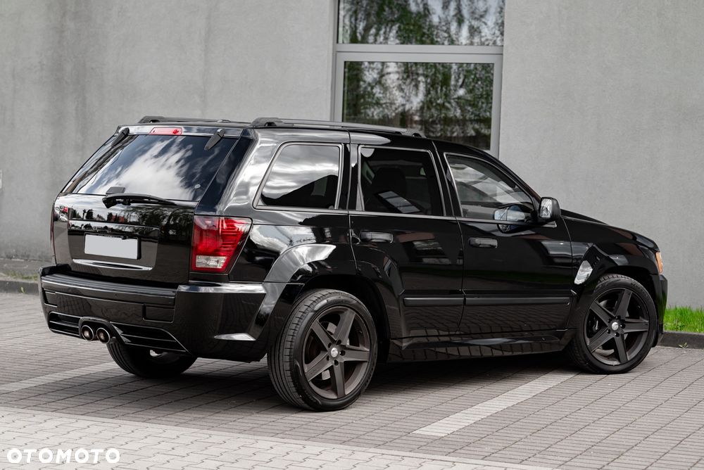 Jeep Grand Cherokee 6.1 V8 SRT8 - 8