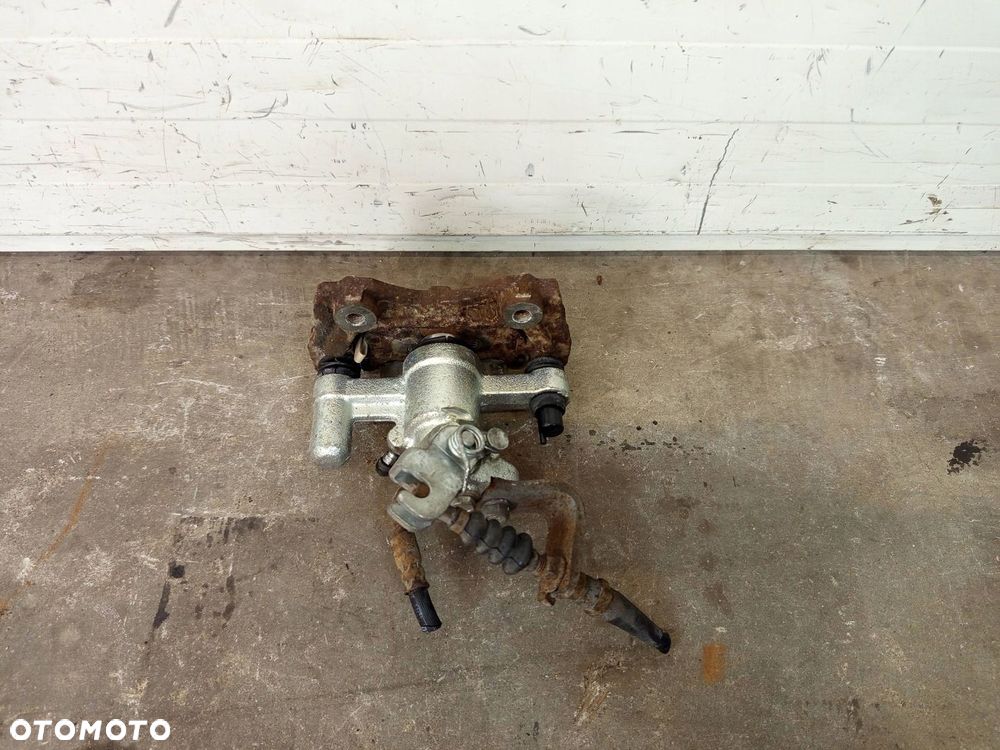 ZACISK PRAWY TYŁ TYLNI MAZDA MX5 MX-5 II NB - 5