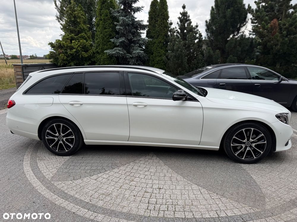 Mercedes-Benz Klasa E 220 d 9G-TRONIC - 19