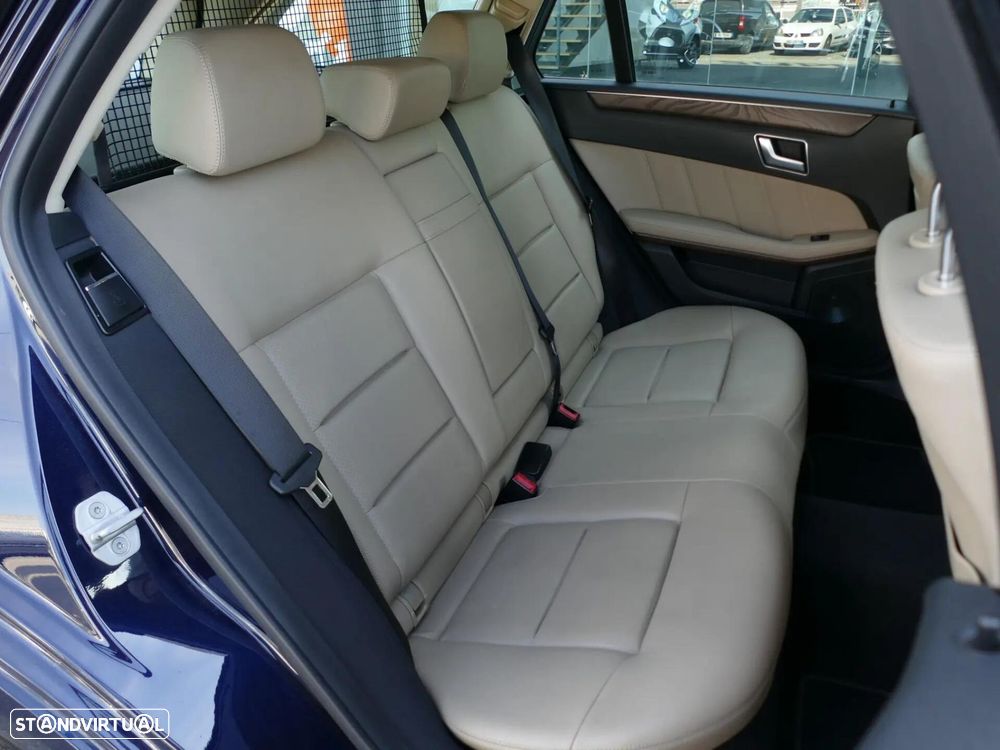 Mercedes-Benz E 220 CDi Avantgarde BE Auto. - 35