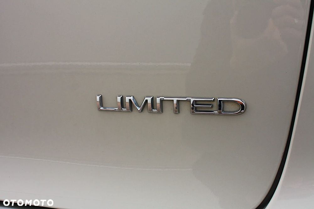 Chrysler Pacifica - 7