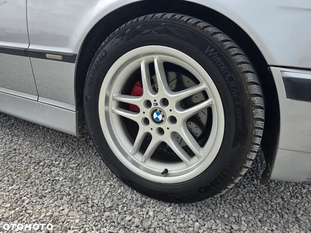 BMW Seria 7 - 35