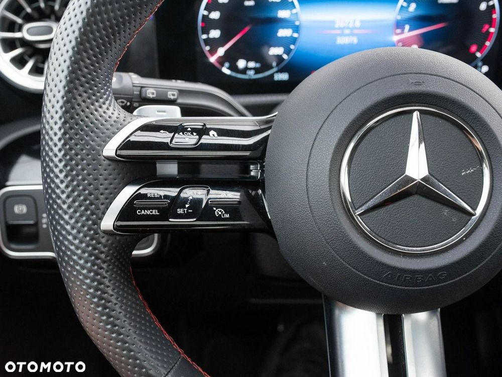 Mercedes-Benz Klasa A 220 4-Matic Progressive 8G-DCT - 15